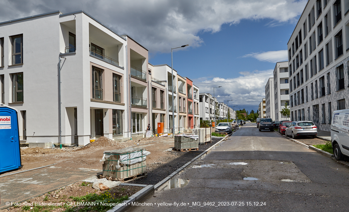 25.07.2023 - Rundgang im Alexisquartier in Neuperlach